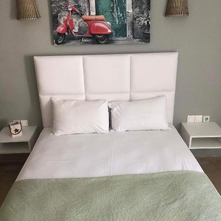 The George Apartments Nea Kallikrateia Екстериор снимка