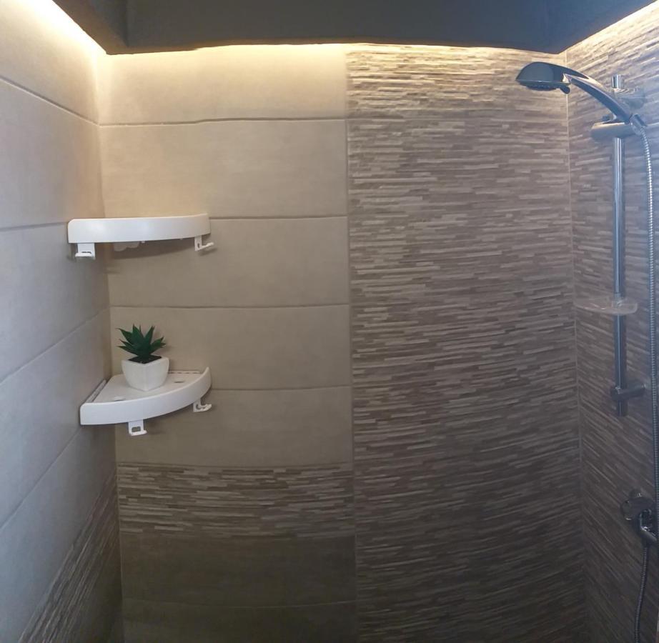 The George Apartments Nea Kallikrateia Екстериор снимка