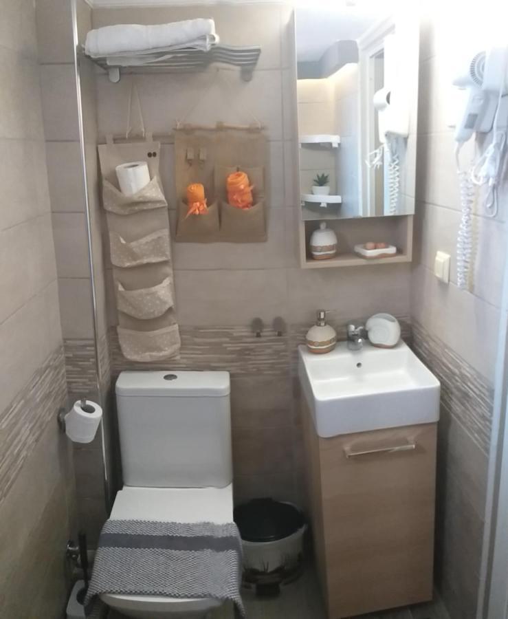 The George Apartments Nea Kallikrateia Екстериор снимка